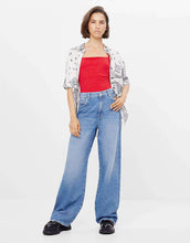 Load image into Gallery viewer, Wide-Leg Jeans
